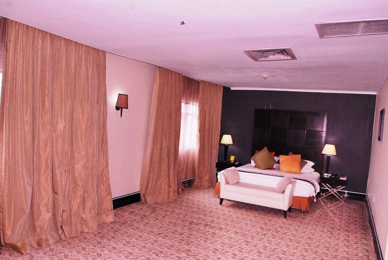 Best Premier Hotel Port Harcourt Buitenkant foto